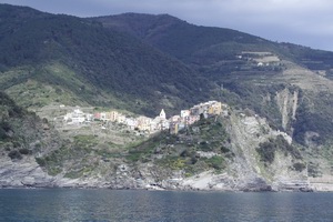 Xtrallusion offers characteristic Bed and Breakfast, B&B, Guest House, Hotel, Albergo and Country Lodge accommodation in Italy. Plus independent self-guided Walking, Adventure, Activity, Skiing and Paragliding Holiday itineraries on the Italian Rivieras, in the Italian Lakes, in the Italian Alps and in some of the most beautiful corners of Italy.